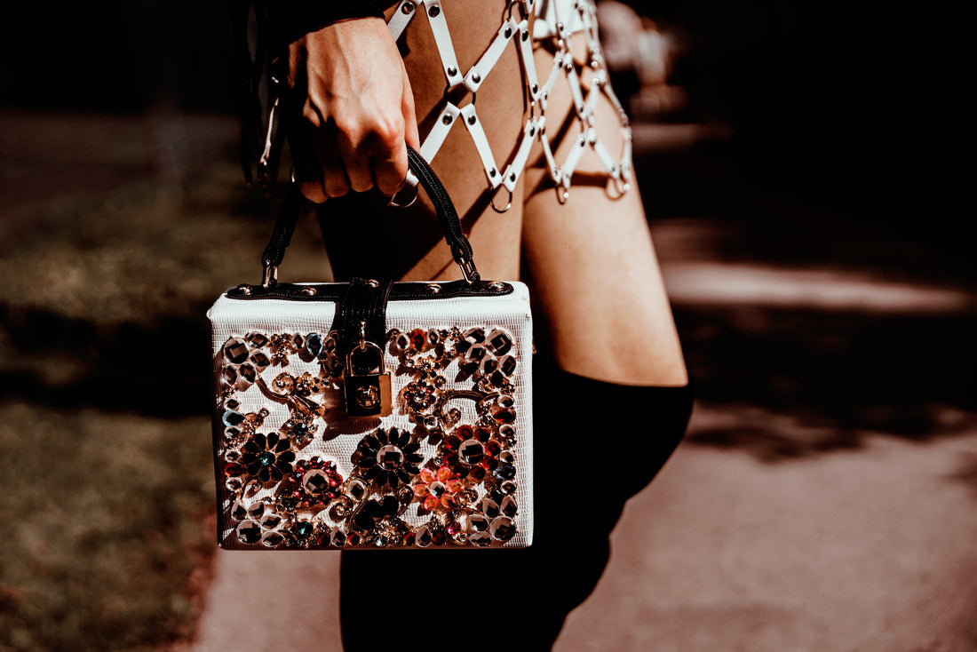 How to Spot Authentic Designer Handbags: Your 2026 Buyer’s Guide