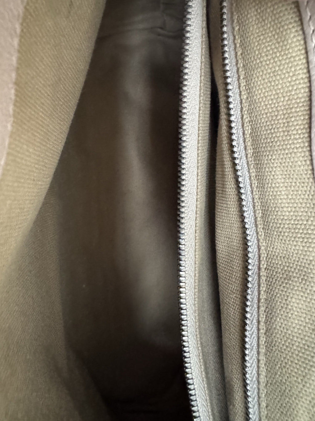 Genuine Marc Jacob’s Quilted Off Pink Leather Shoulder Bag Excellent Condition