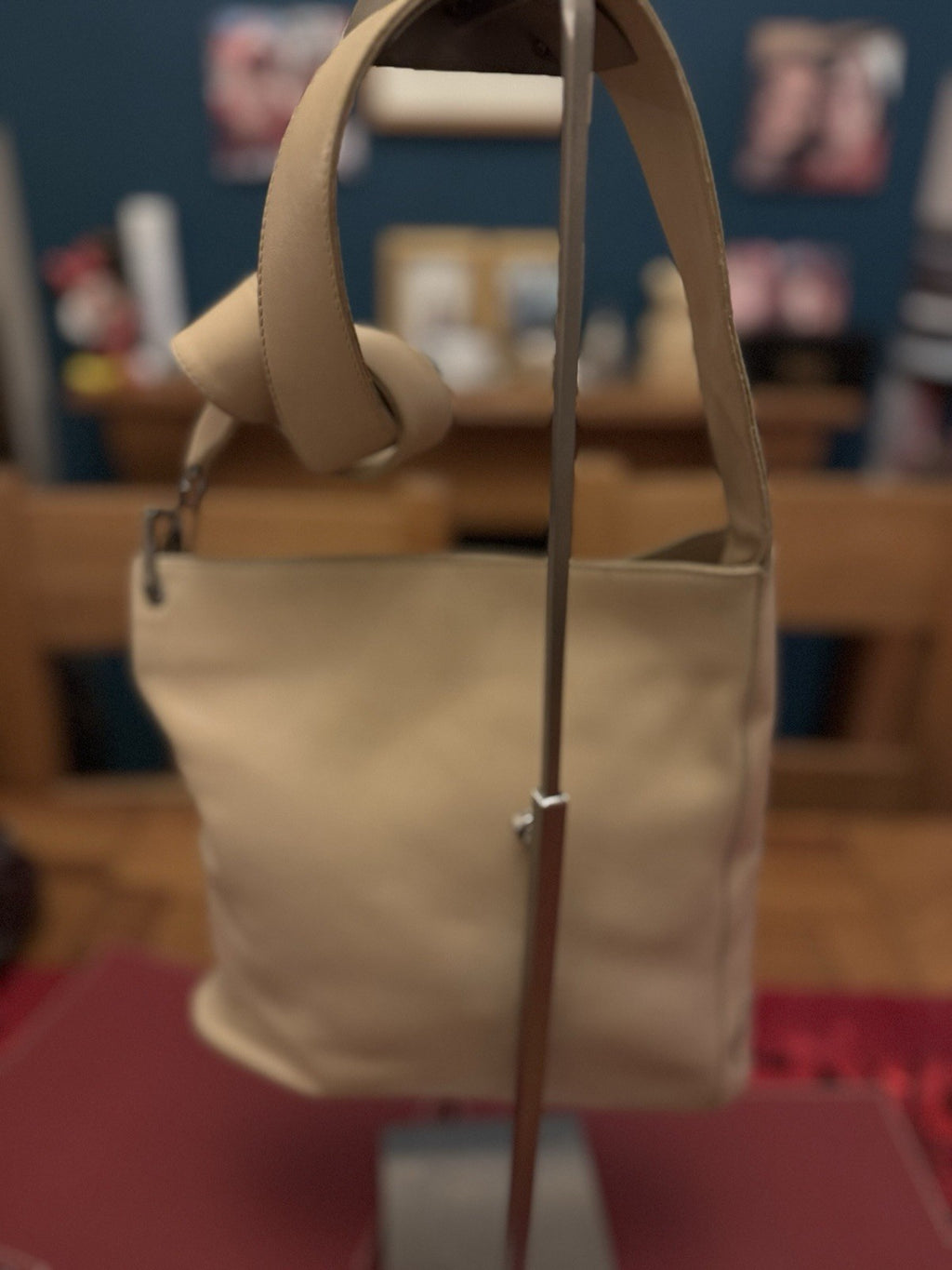 Women’s Vintage 80’s Gucci Nude Calfskin Leather Shoulder Bag