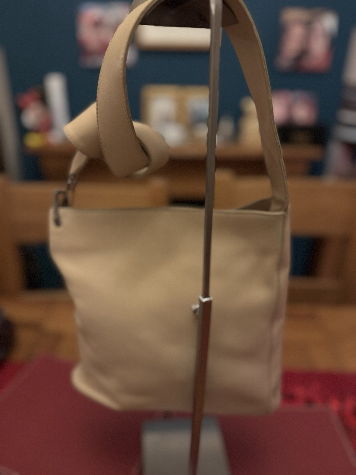 Women’s Vintage 80’s Gucci Nude Calfskin Leather Shoulder Bag